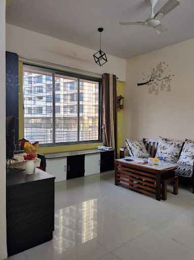 Female PG room in Dadar West, Mumbai – photo 4